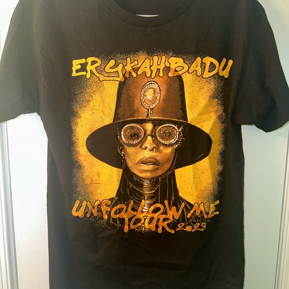 Erykah Badu “Unfollow me tour” Concert T-shirt - Picture 4 of 7